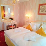 Hotel Alexa 3*