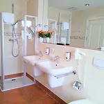Alexa Hotel
