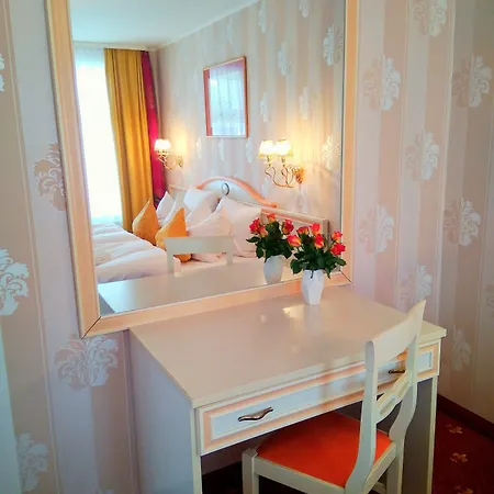 Hotel Alexa 3*