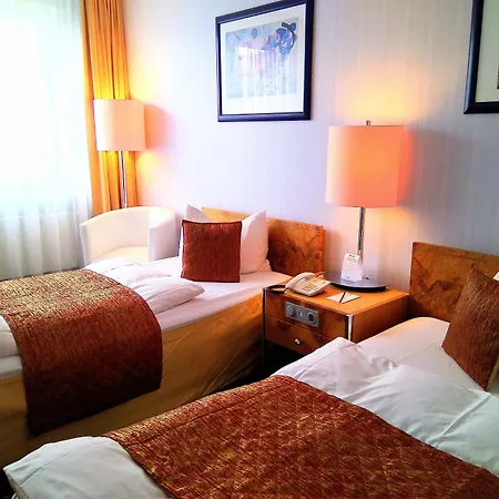Alexa Hotel